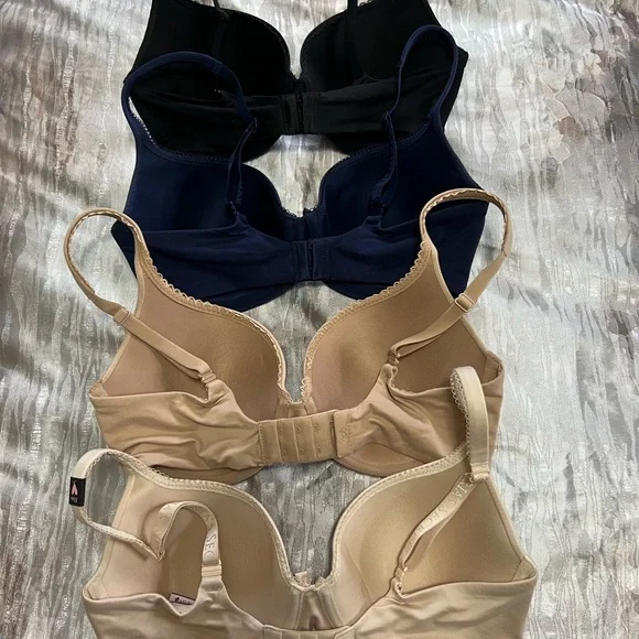 Victoria’s Secret 4 Bras - Black, Navy, Tan and Beige - Picture 2 of 5